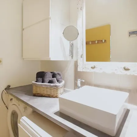 Apartman Cozy Apartment In Courseulles-Sur-Mer
